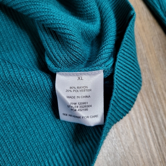 Pink Rose Sweater Size XL Blue Long Sleeve Ribbed Knit Sweetheart Stretch Slim - Picture 7 of 9